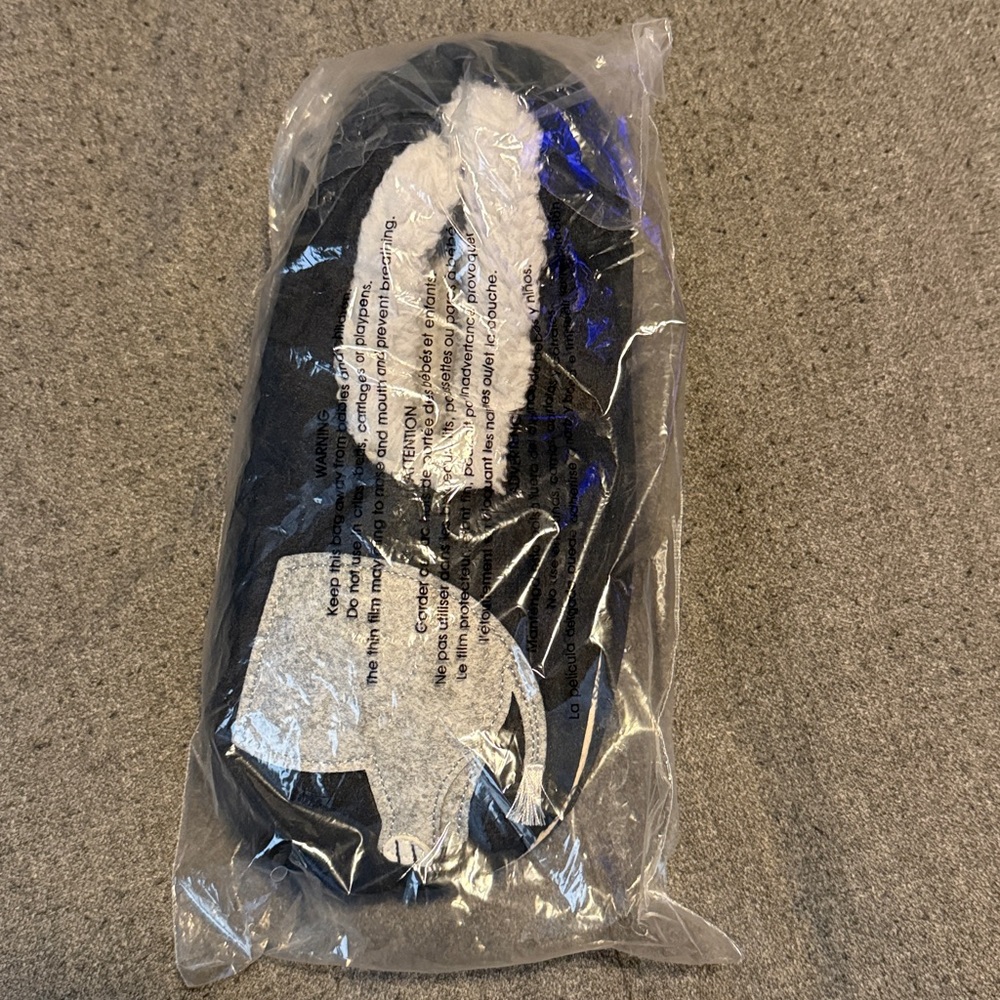 Snoozies elephant slippers, NWT, L, 9-10 - Picture 4 of 4